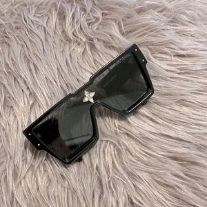 Louis Vuitton Cyclone Sunglasses
